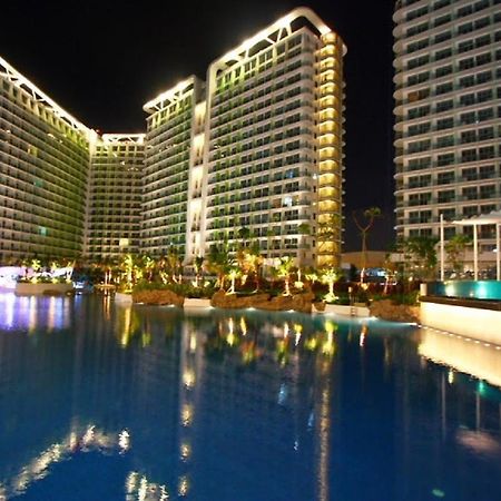 Azure Urban Resort A4 Near Airport Mall With Wavepool Paranaque City Exterior foto